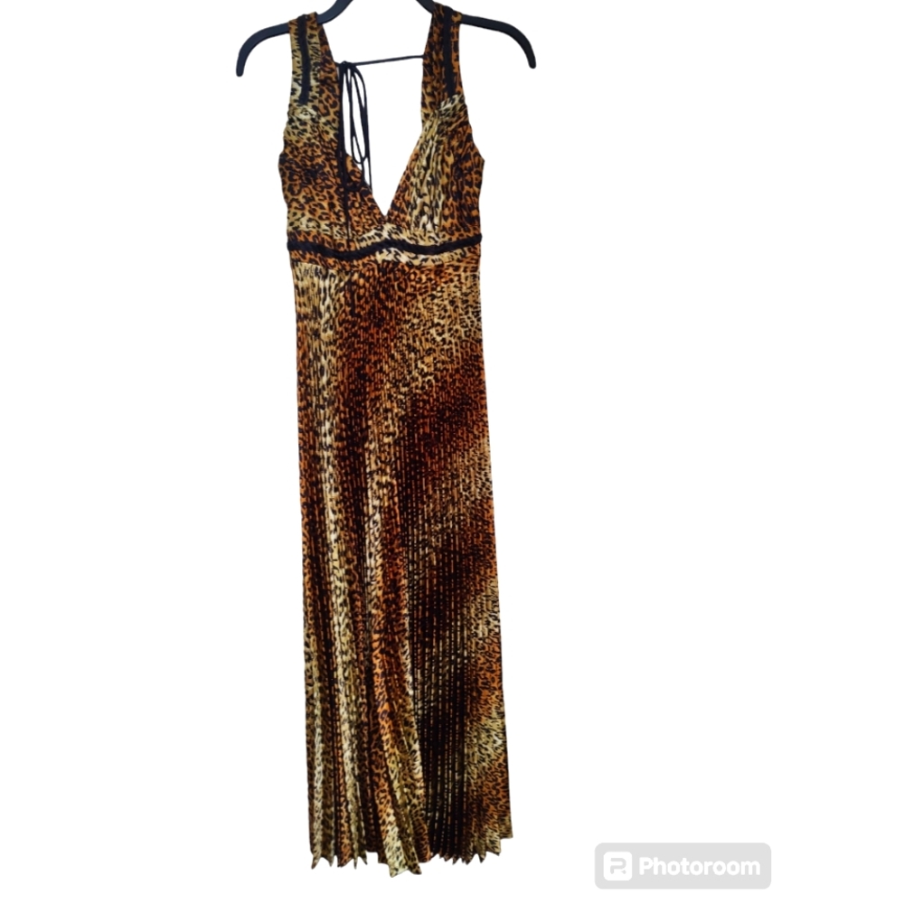 Va Va Voom Leopard Print Backless Pleated Maxi Dress Size M